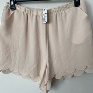Lauren Conrad Scalloped Edge Dress Shorts